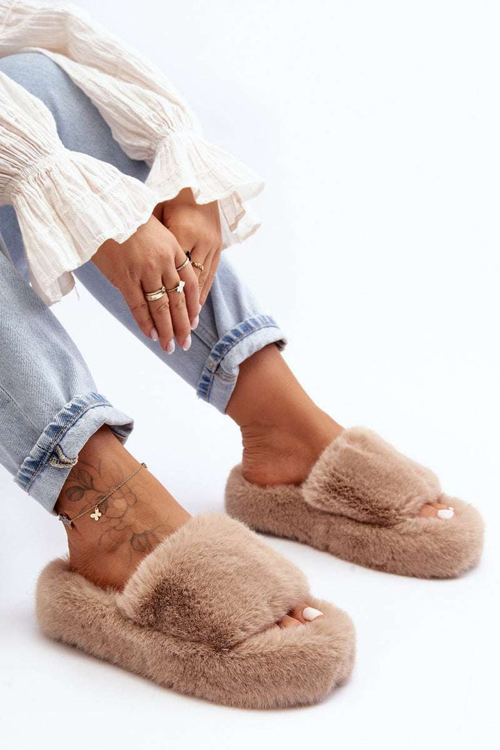 Slippers - Taupe