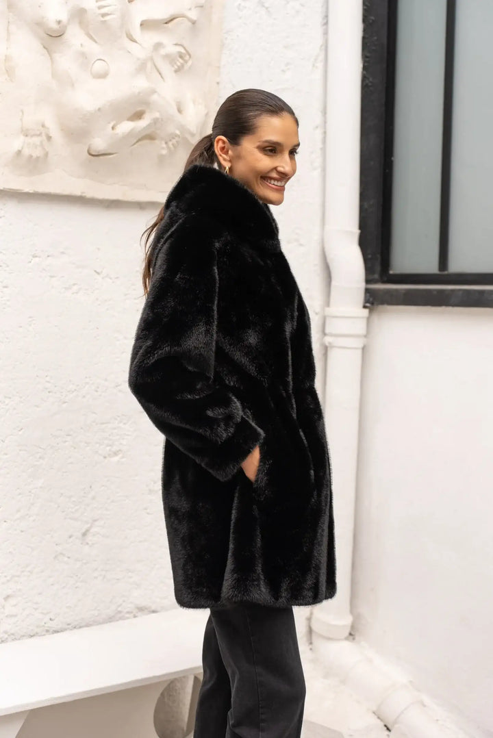 Faux fur frakke - Sort