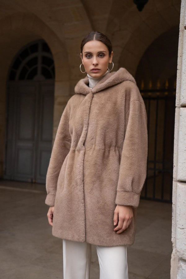 Faux fur frakke - Camel