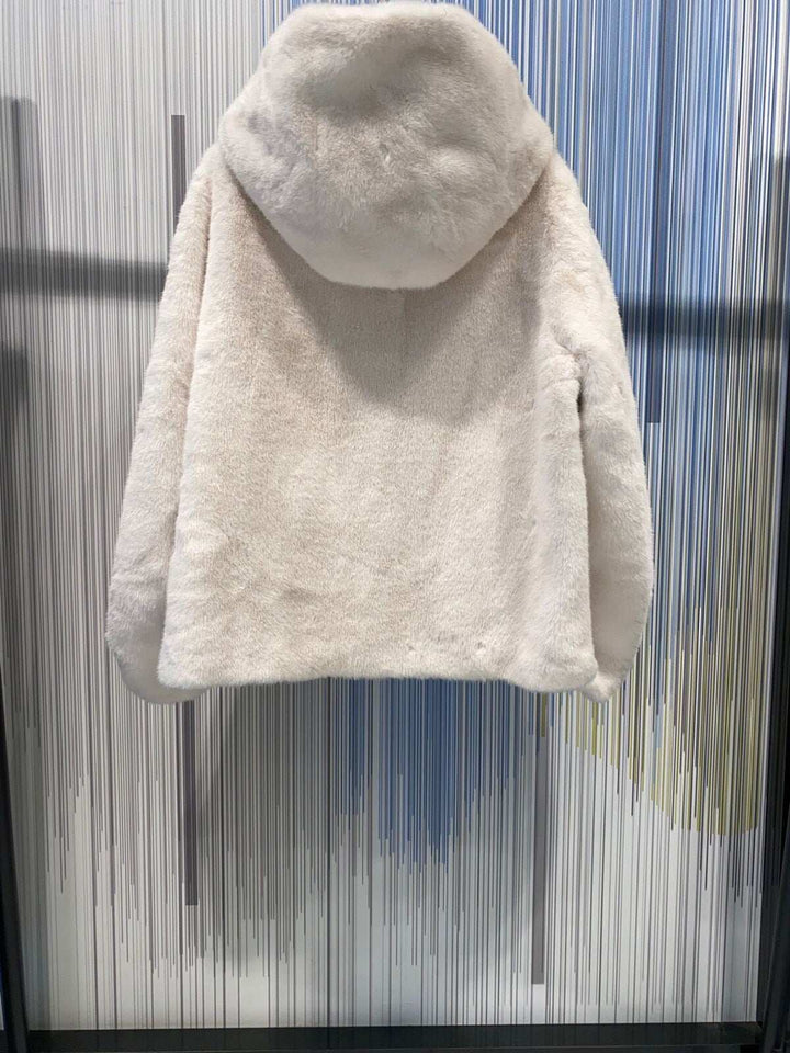 Faux pels med hætte - Beige